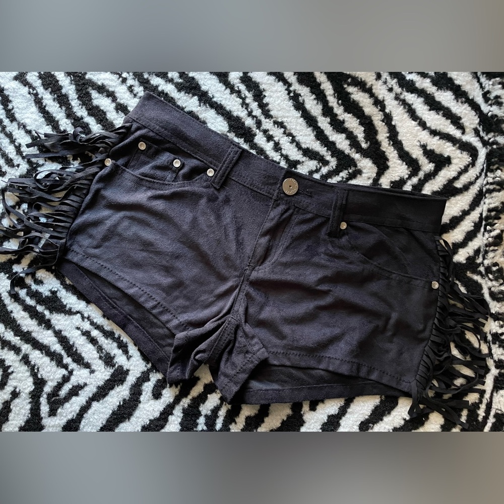 Almost Famous Black Faux Suede Fringe Shorts. Size 5. Boho. Rock. Punk, Goth.